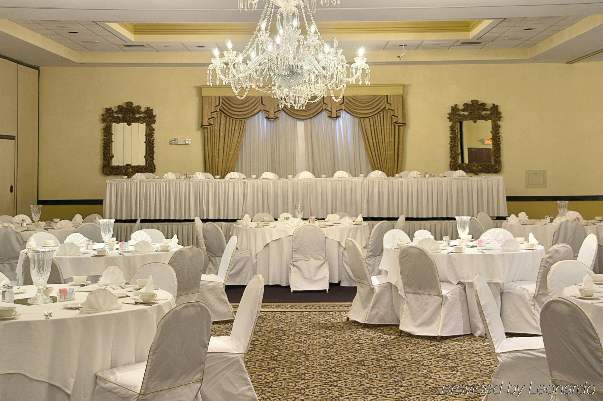 Radisson Hotel & Conference Center Rockford Restaurant foto